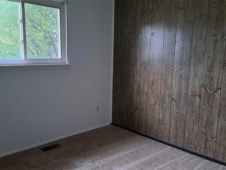 30525 Cherry Ave — Photo 10