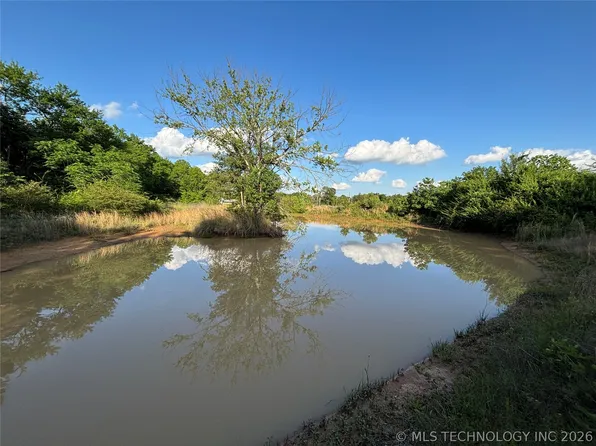 484 S 8th Ave, Colbert, OK 74733