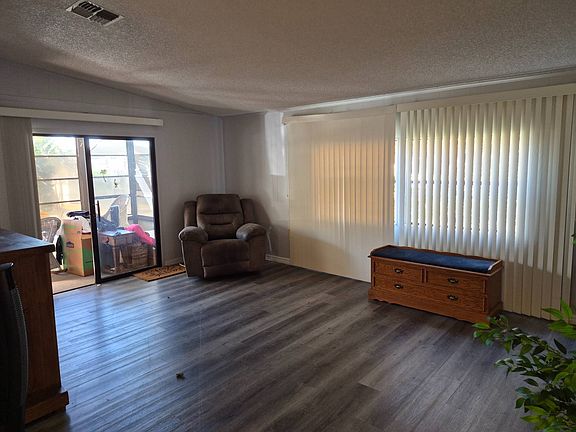 5th image of 6010 Madeira Ave