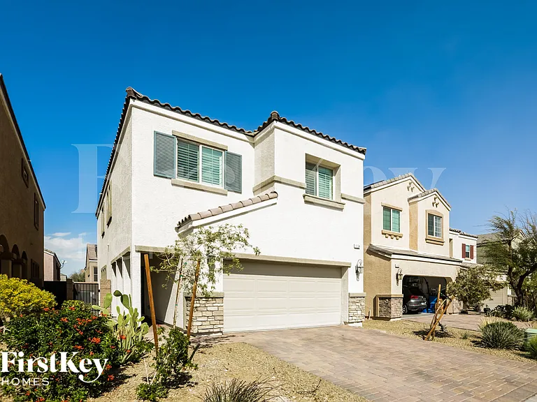 1134 Aubrey Springs Ave — Photo 2