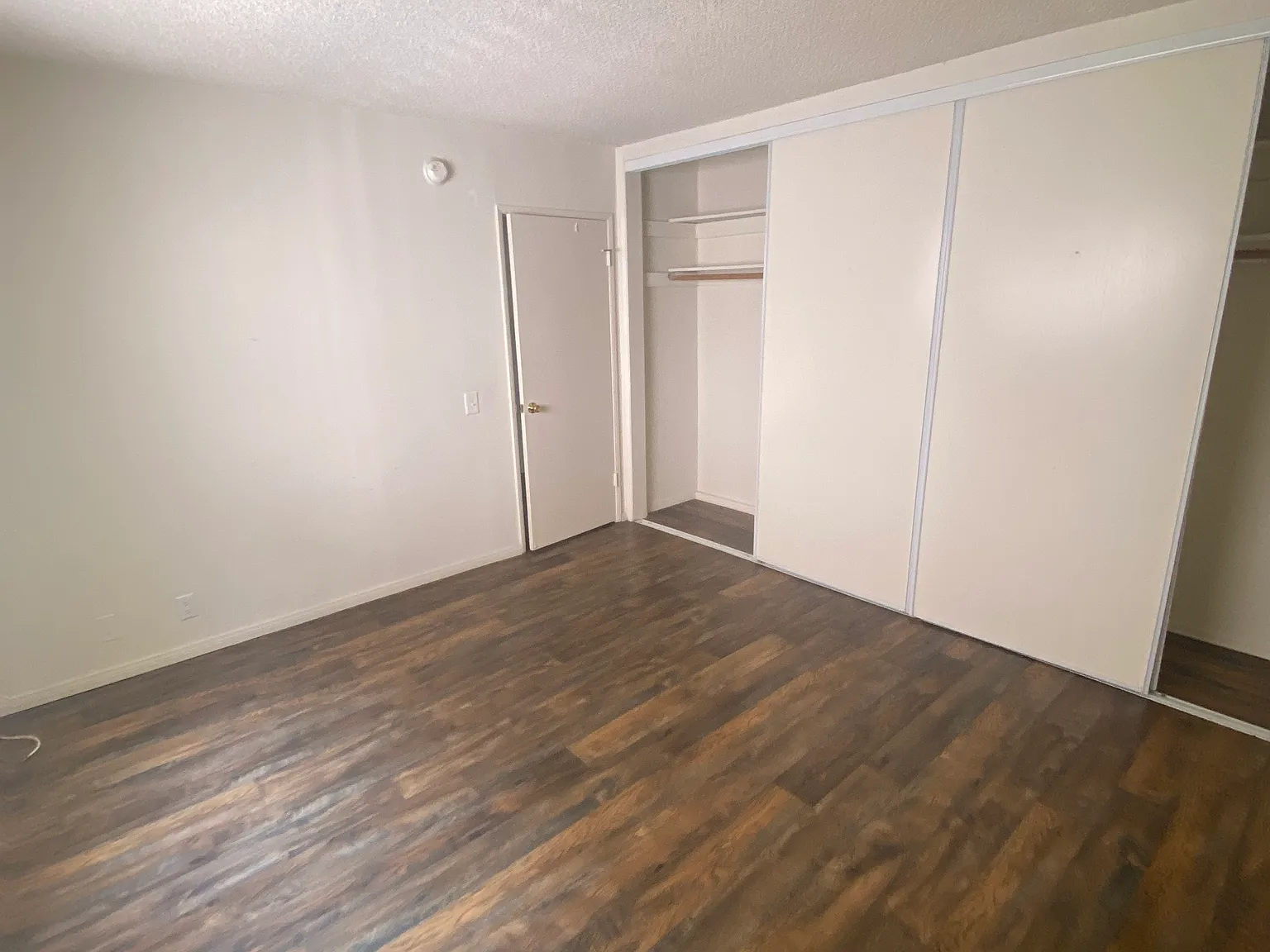 1 bed, 750 sqft, $2,100 — Photo 4