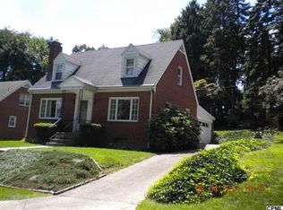 124 Woodside Rd, Lemoyne, PA 17043