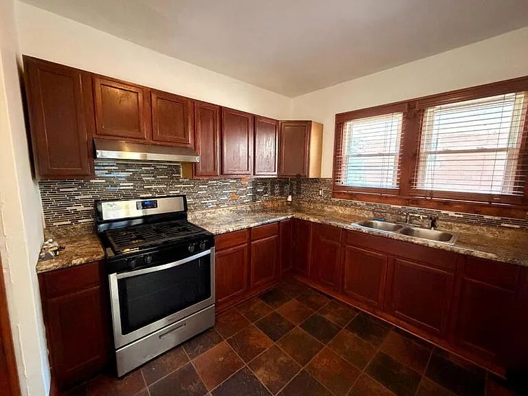 215 N Woodland Ave — Photo 5