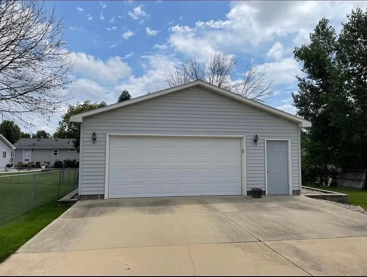 Building Photo - 5408 Norse Dr