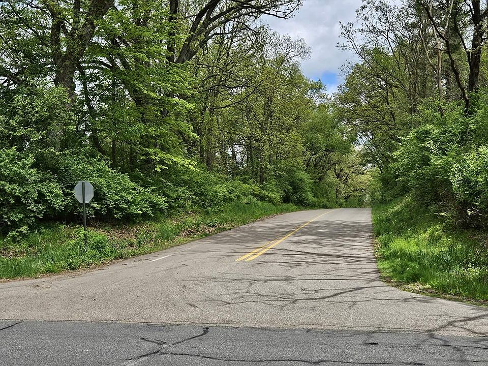 2nd image of Maple Dale Rd