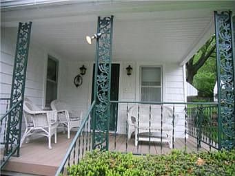 5th image of 1301 Columbia Ave