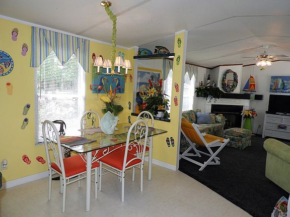 5th image of 111 Waterway Dr