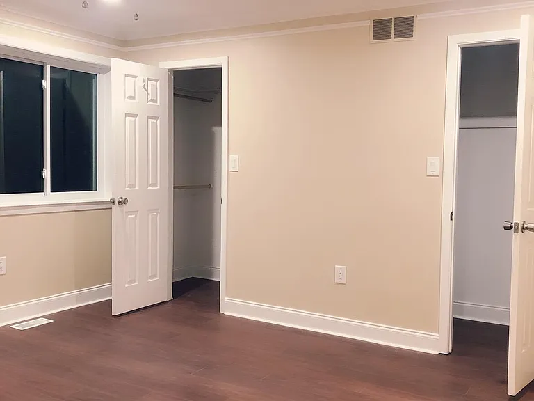 Bedroom walk-in closet