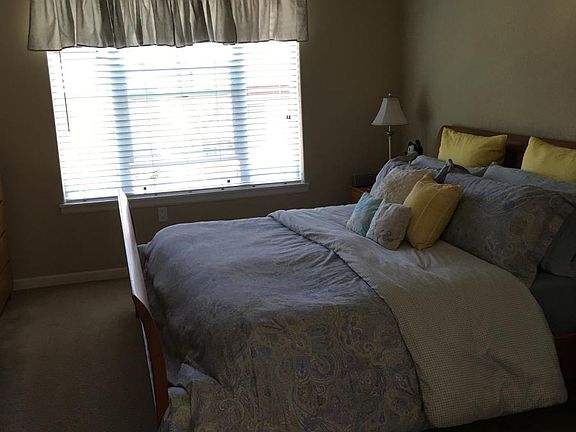 3rd image of 10850 SW Briarwood Pl