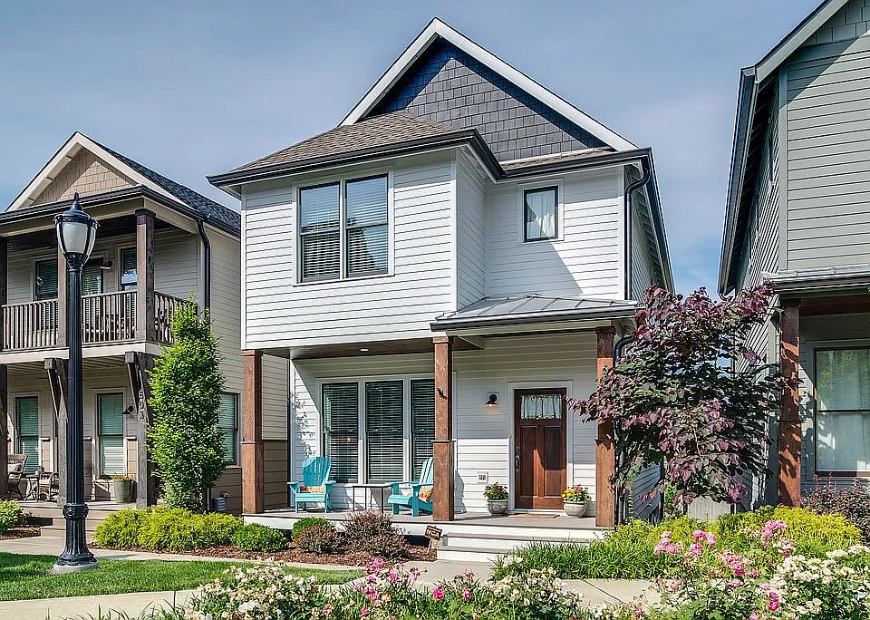 1st image of 619 Chesterfield Way
