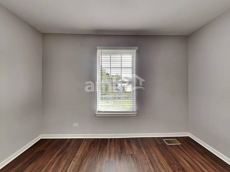 1372 Deer Creek Ln — Photo 17