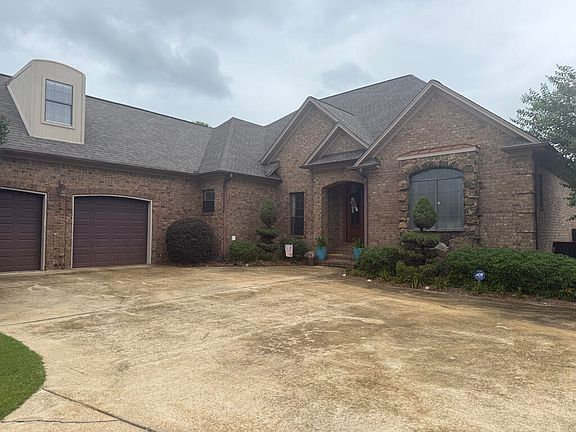 2nd image of 104 Garden Park Dr