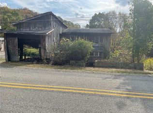 302 Arcadia Rd, Cherry Tree, PA 15724