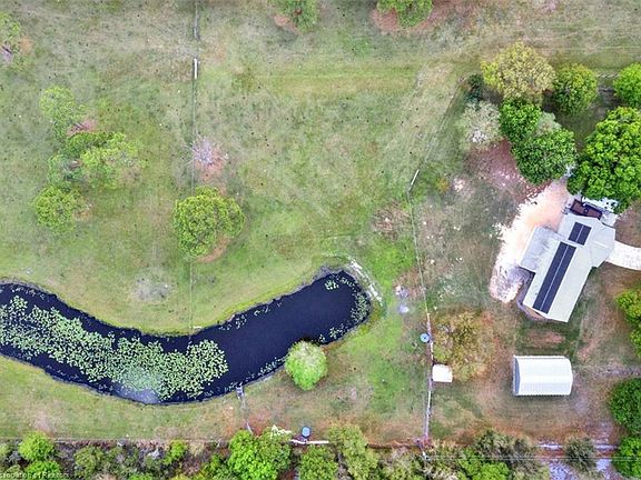 3rd image of 136 Park Land Dr