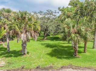 Edgewater Ln, Largo, FL 33774