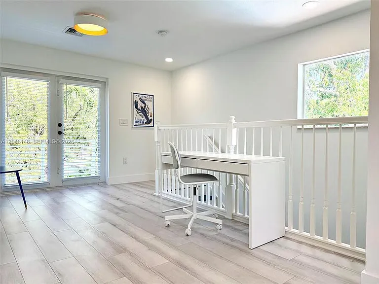 1345 SW 14th Ave — Photo 43