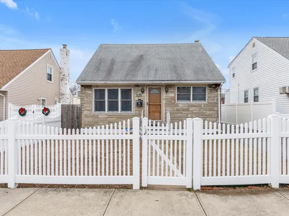 14-46 142 Street, Whitestone, NY 11357