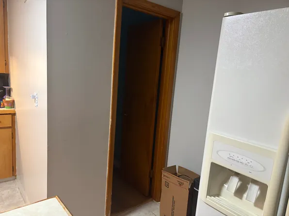 (undisclosed Address), Vestal, NY 13850