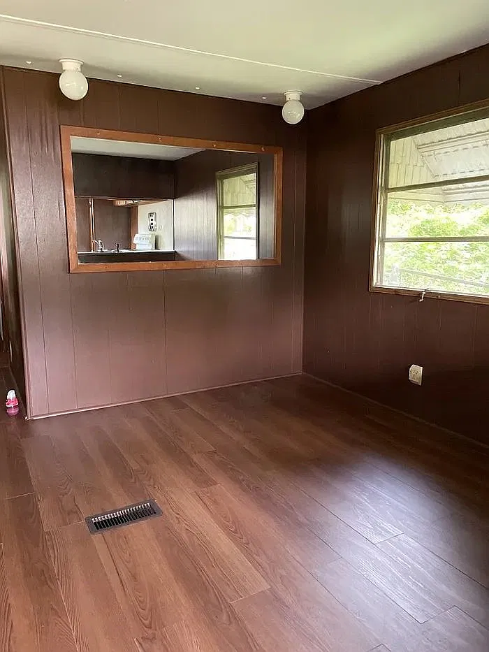 2 bed, 1.0 bath, $750 — Photo 2