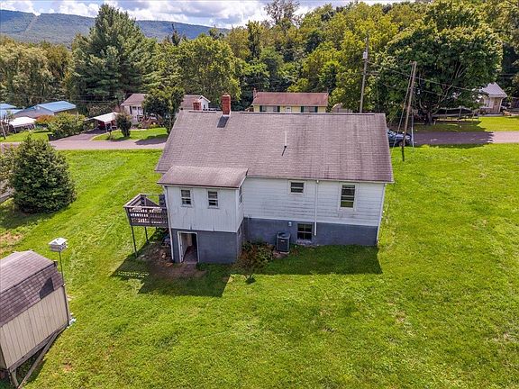 3rd image of 1141 Taylor St