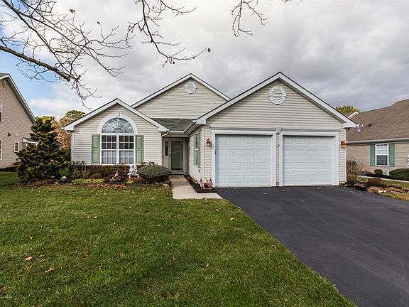 2nd image of 36 Skylark Ln