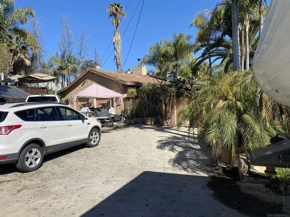 13738 Vecinio Del Este Pl, Lakeside, CA 92040