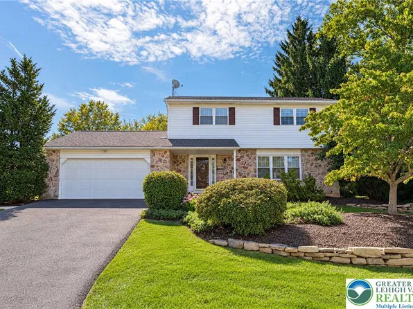 7516 Foxglove Pl, Macungie, PA 18062