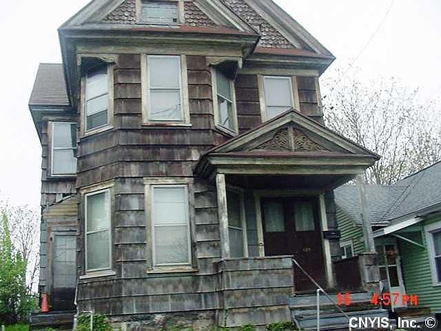 2nd image of 109 Hunter Ave