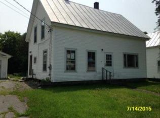 19 Park St, Madison, ME 04950