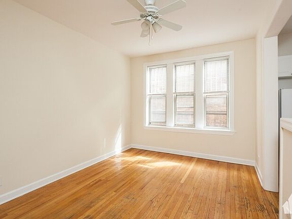 2nd image of 550 W Aldine Ave APT 2