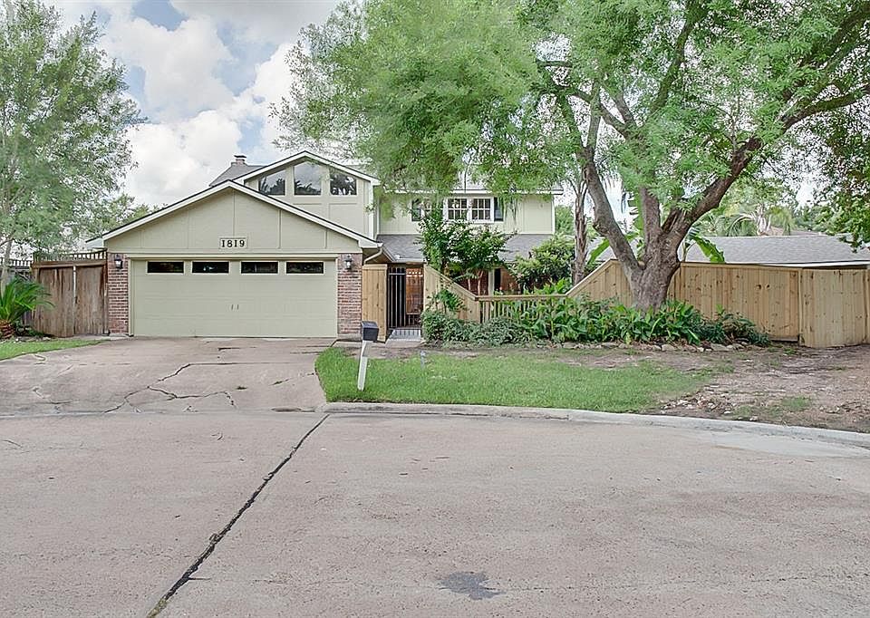 1st image of 1819 Cedarwood Ct