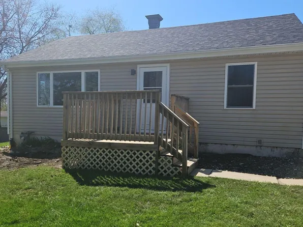 297 Algonquin St, Joliet, IL 60432