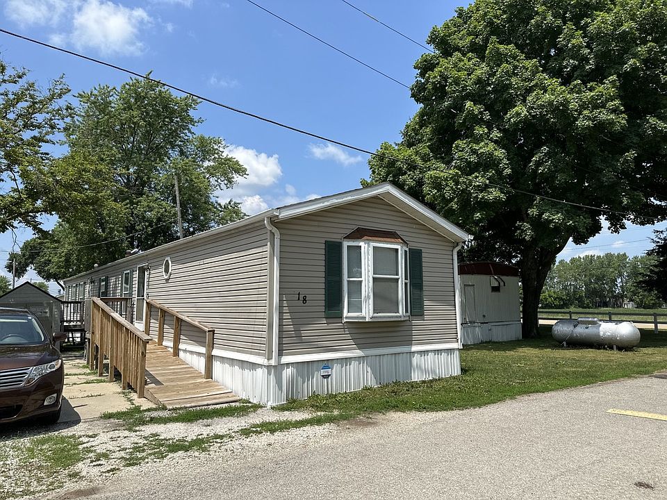 1st image of 641 W Walnut St #18