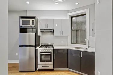 Rented by Safdie Realty Group