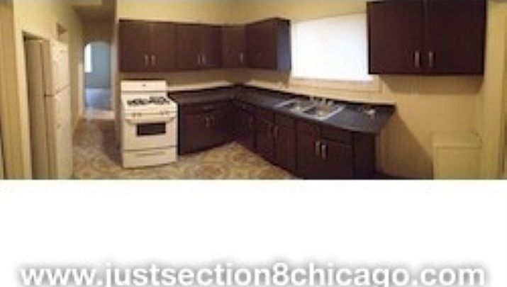 1st image of 700 N Leclaire Ave #1