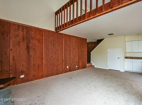 3rd image of 3318 Berwyn Ave Unit 225