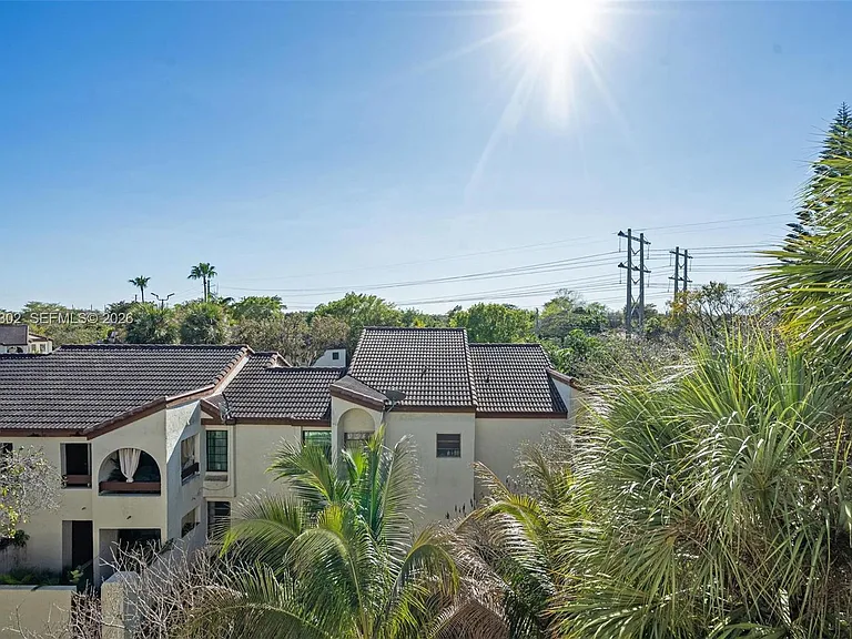 9040 SW 125th Ave #D408 — Photo 35
