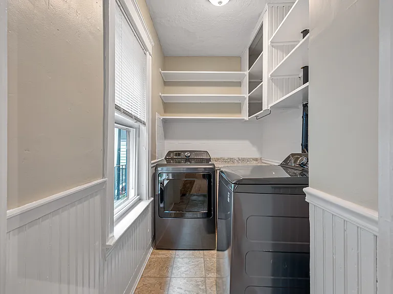 27 Chrome St #1 — Photo 4