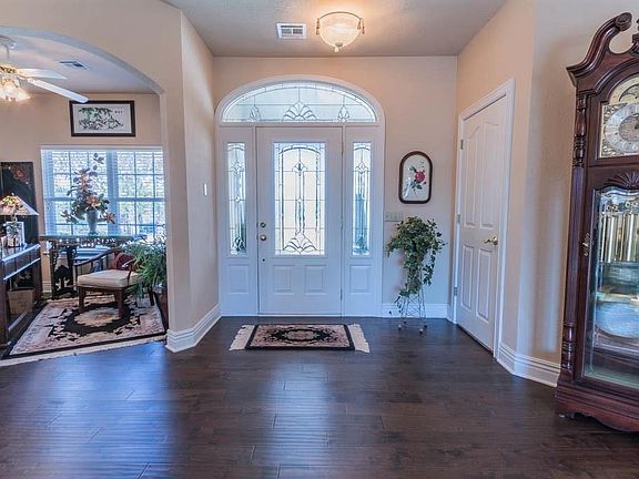 2nd image of 14 Neffwood Ln