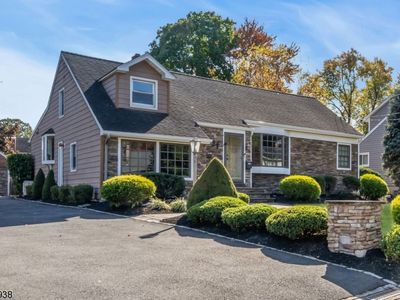 31 Meadow Rd, Clark, NJ, 07066
