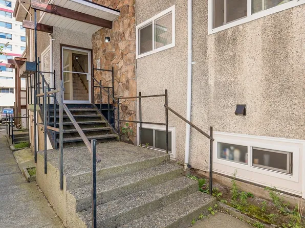 718 Apartments, 718 2nd Ave W APT 1, Seattle, WA 98119
