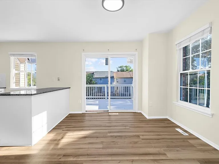 8638 Gambier Hbr — Photo 15
