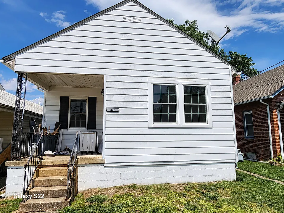 237 4th Ave