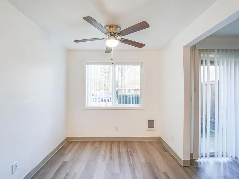 Westwood Apartments — Photo 11