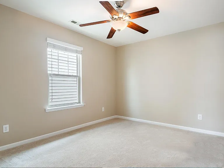 738 Keystone Park Dr — Photo 41