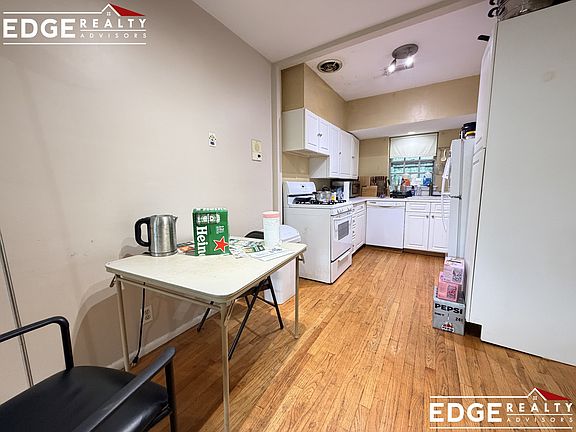 2nd image of 47 Lake Shore Ct APT 3