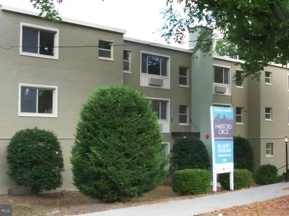2832 Hartford St SE APT 303, Washington, DC 20020