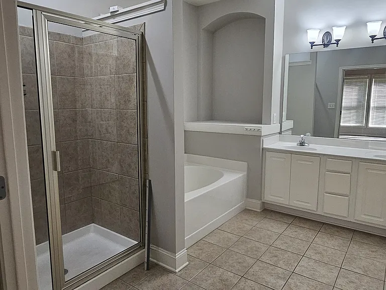 2243 Jasmine Glen Dr — Photo 10