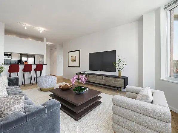 240 E 39th St, New York, NY