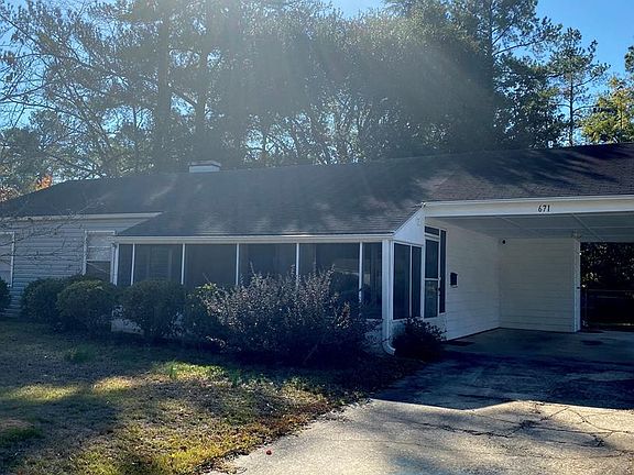 2nd image of 671 Schroder Ave